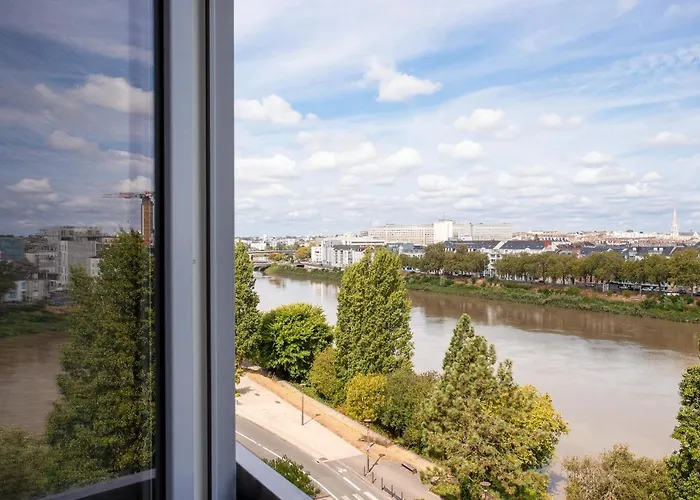 Apartment Escapade Sur L'ile De Avec Vue Sur La Loire Nantes